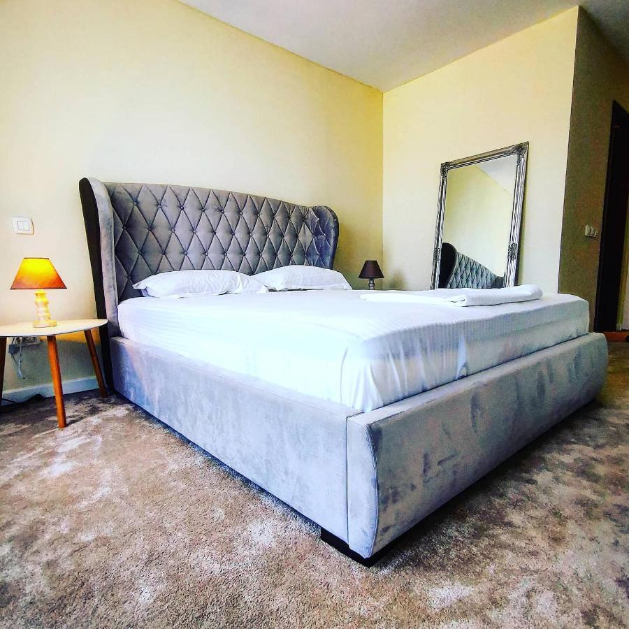 Hypnotique Hotel Navodari Luaran gambar