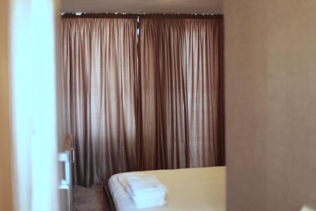 Hypnotique Hotel Navodari Luaran gambar