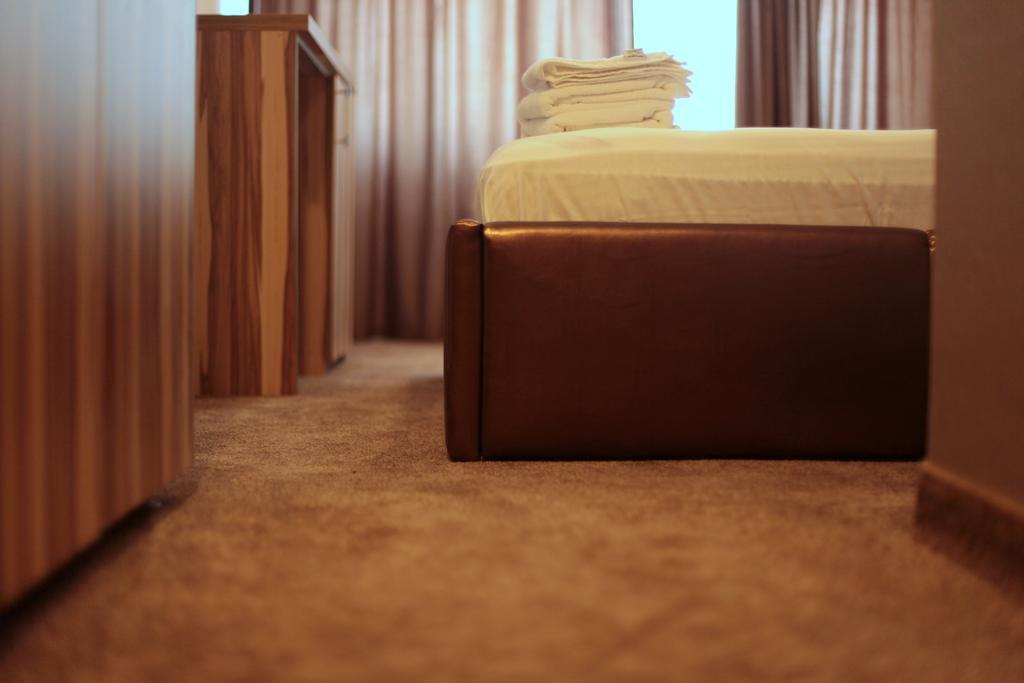 Hypnotique Hotel Navodari Luaran gambar