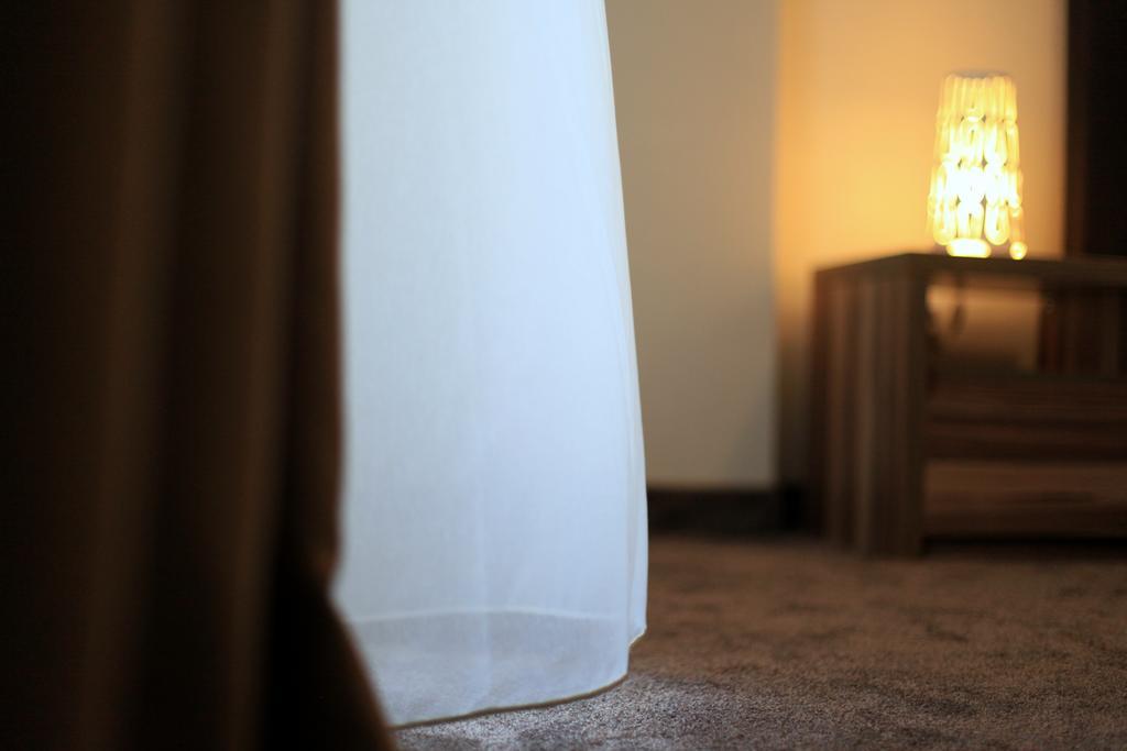 Hypnotique Hotel Navodari Luaran gambar